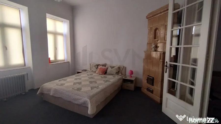 Apartament cu 4 camere decomandat în Universitate