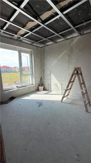 Duplex cu 4 camere cu Teren 300 Mp în Moșnița Nouă
