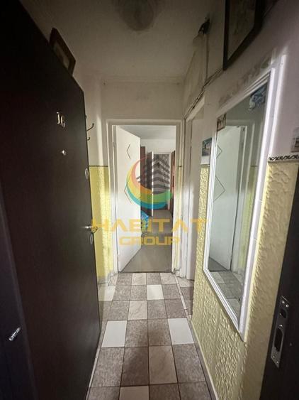 Apartament cu 2 camere semidecomandat în Berceni