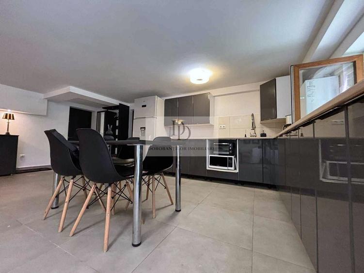 Apartament cu 3 camere semidecomandat, mobilat în Mănăștur