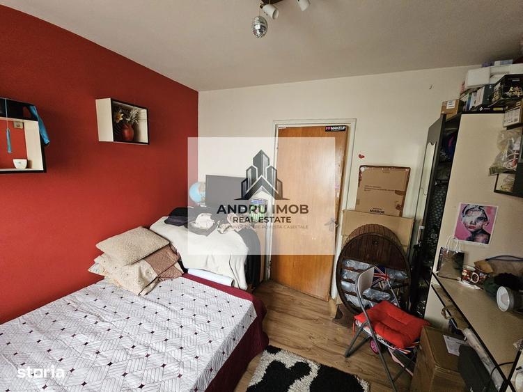 Apartament cu 3 camere semidecomandat în Dristor