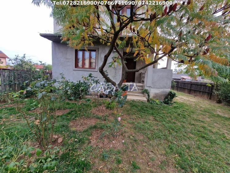 Casă individuală cu 5 camere cu Canalizare în Primăverii