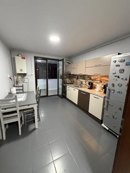 Apartament cu 2 camere semidecomandat în Exterior Vest