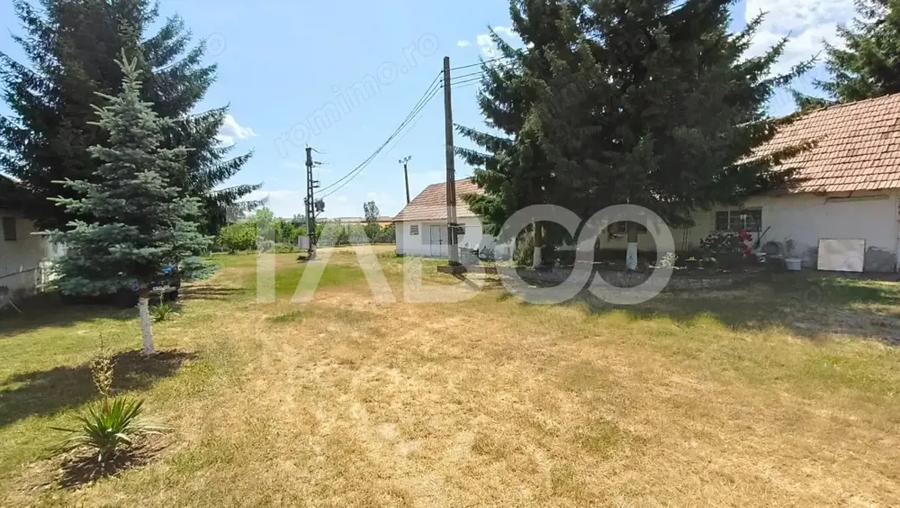 Spațiu comercial, de 8,000 mp, în Săliștea