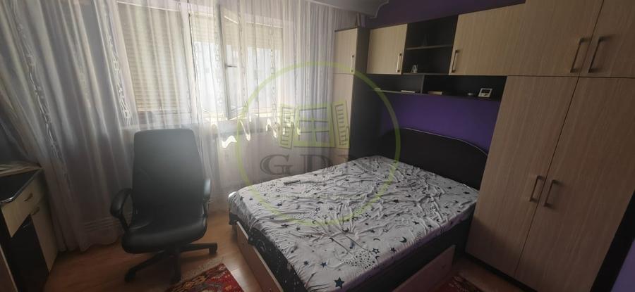 Apartament cu 2 camere semidecomandat, mobilat în Craiovița Nouă