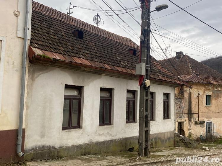 Casă cu 6 camere în Oravița