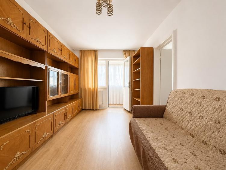Apartament cu 2 camere semidecomandat, mobilat în Km 4-5