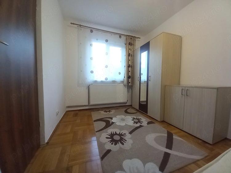 Apartament cu 3 camere semidecomandat în Fortuna