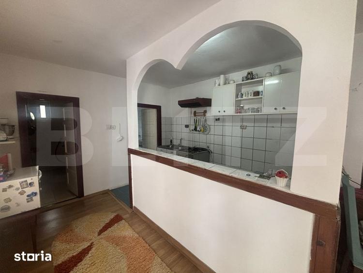 Casă cu 5 camere cu Teren 1612 Mp în Nușfalău