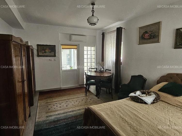 Casă cu 2 camere cu Teren 294 Mp în Lipovei
