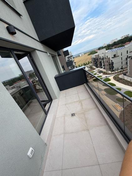 Apartament cu 2 camere decomandat în Exterior Vest