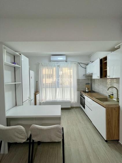 Proprietar-2 camere cu loc de parcare