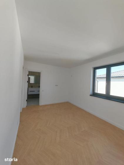 Casă cu 4 camere cu Teren 450 Mp în Cernica