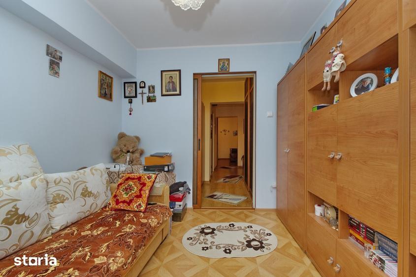 Apartament cu 3 camere decomandat în Mazepa 1