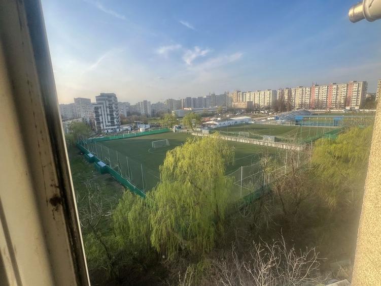 Vand Apartament 3 camere zona Colentina sector 2 68 mp pret 117.000 - 2