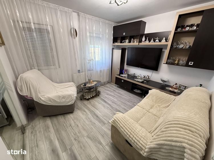 Apartament cu 2 camere decomandat în Central