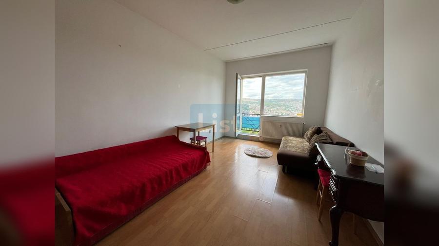 Apartament cu 1 camere decomandat în Gruia