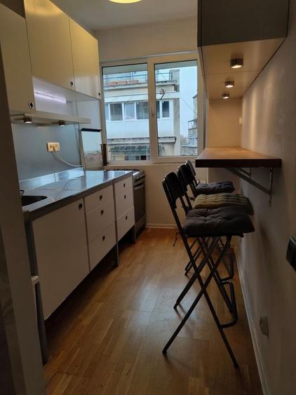 Apartament cu 2 camere semidecomandat, mobilat în Cișmigiu