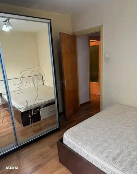 Apartament cu 3 camere decomandat, mobilat în Tineretului