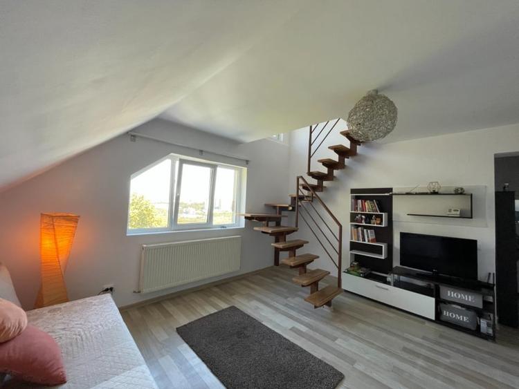 Apartament cu 3 camere semidecomandat, mobilat în Mănăștur
