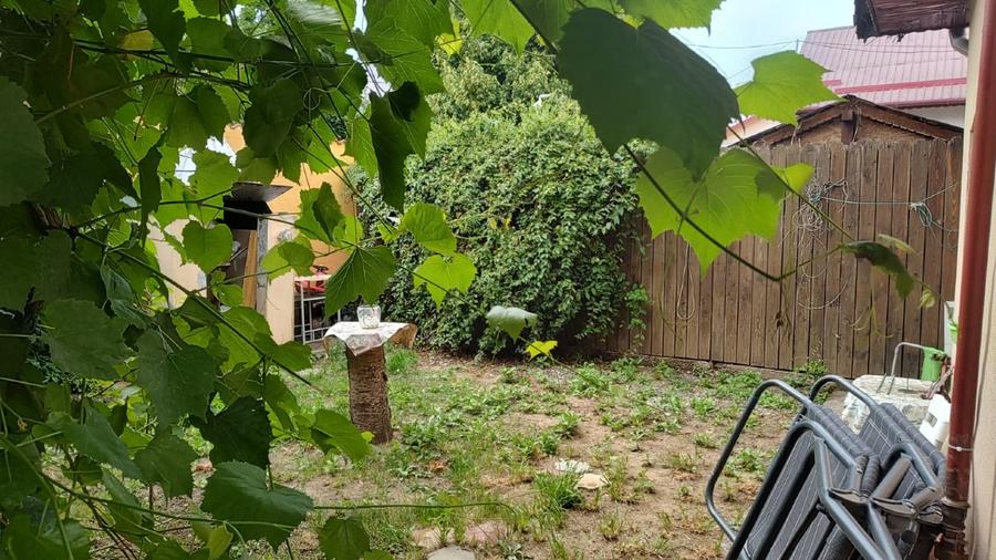 Casă individuală cu 4 camere cu Teren 350 Mp în Ultracentral