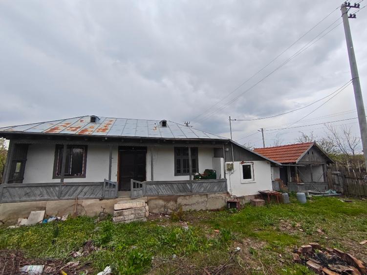 Casă individuală cu 3 camere cu Teren 939 Mp în Băltăreți