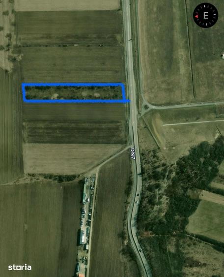 Teren de 6400 mp, în Cristian