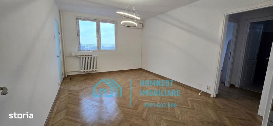 Apartament cu 3 camere semidecomandat în Titan