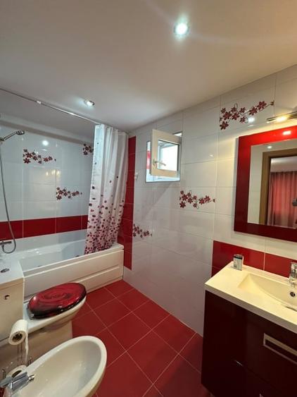 Apartament cu 4 camere decomandat, mobilat în Gării