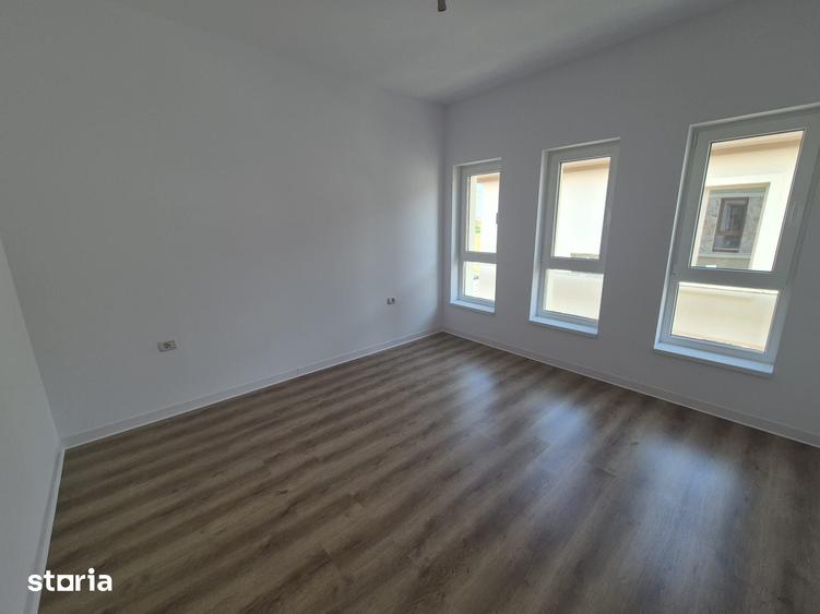Casă cu 4 camere cu Teren 350 Mp în Central