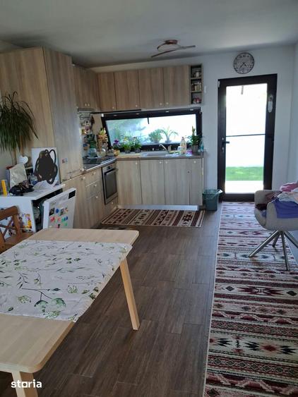 Casă cu 3 camere cu Teren 215 Mp în Corbeanca