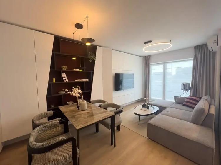 Apartament cu 2 camere decomandat în Theodor Pallady