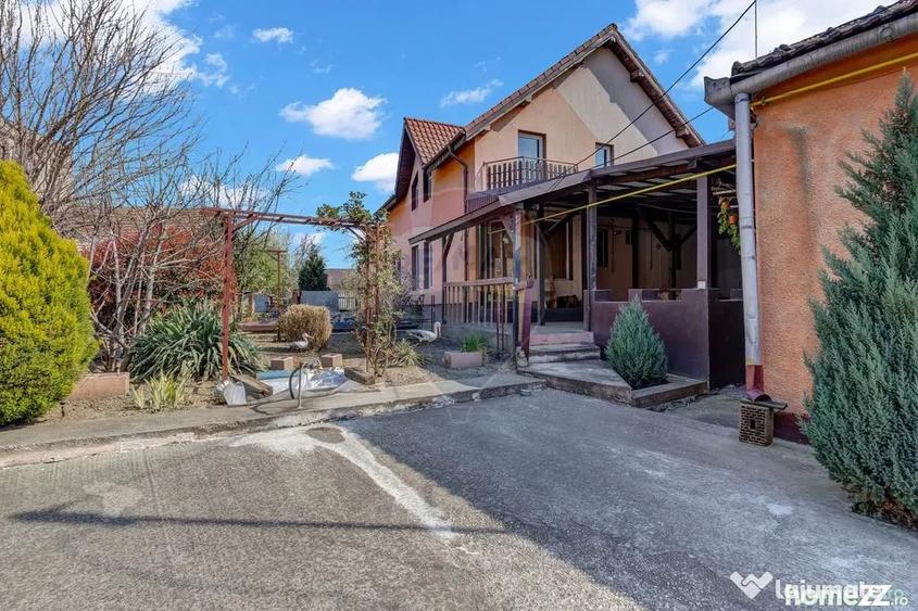 Casă cu 7 camere cu Teren 777 Mp în Ultracentral
