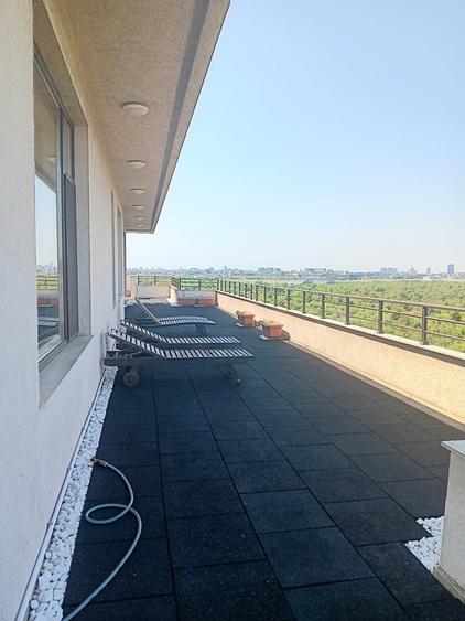 Apartament decomandat în Băneasa