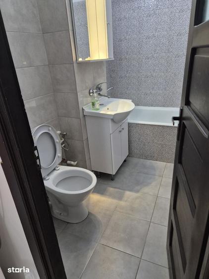 Apartament cu 3 camere decomandat în 1 Mai