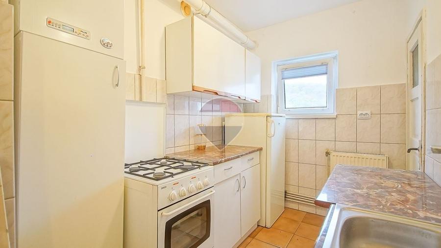 Apartament cu 2 camere semidecomandat în Centrul Civic