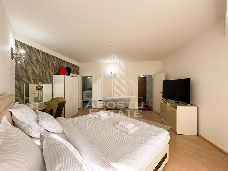 Apartament cu 3 camere semidecomandat, mobilat în Elisabetin