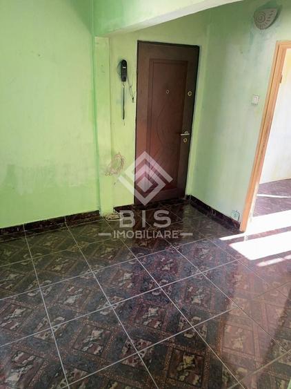 Apartament cu 3 camere decomandat în Sud-Est