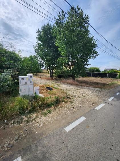 Teren de 1271 mp, în Domnești