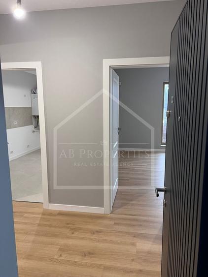 Apartament cu 2 camere decomandat în Sisești