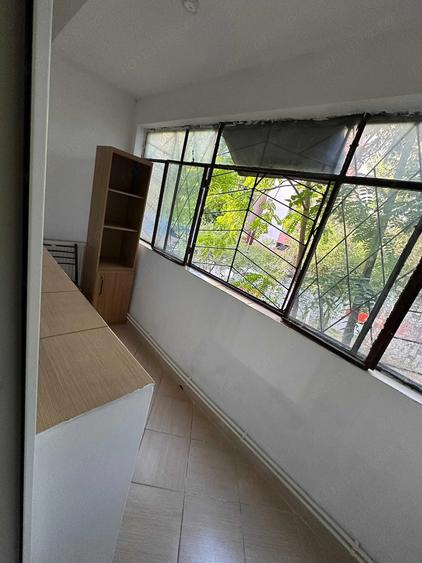 Apartament primitor cu 2 camere | Zona Pia?a Progresul Eroii Revolu?iei - 8