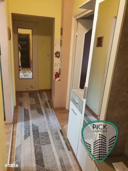 Apartament cu 3 camere decomandat în Tudor