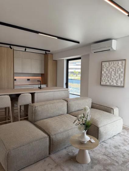Apartament cu 3 camere decomandat în Barbu Văcărescu
