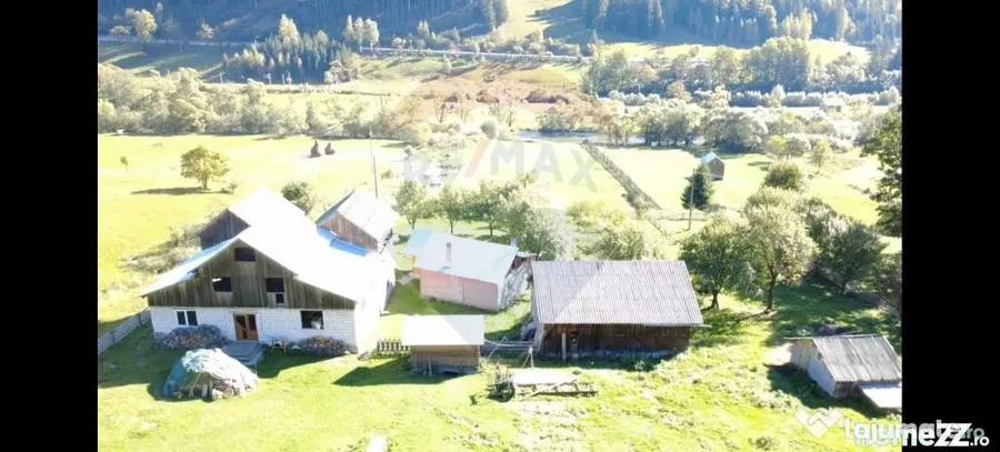 Casă cu 2 camere cu Teren 11541 Mp în Periferie