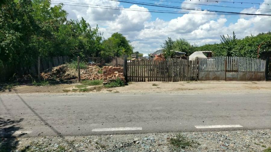Teren agricol intravilan de 3162 mp, în Perieți