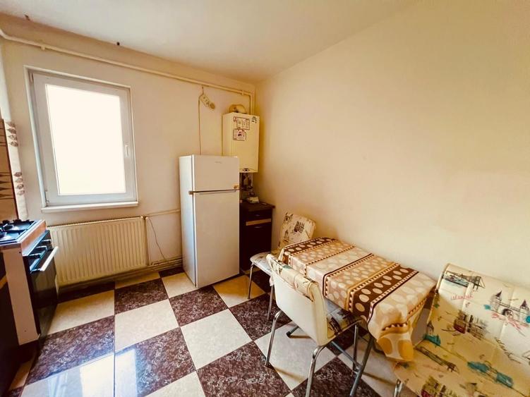 Apartament cu 2 camere semidecomandat în Gării