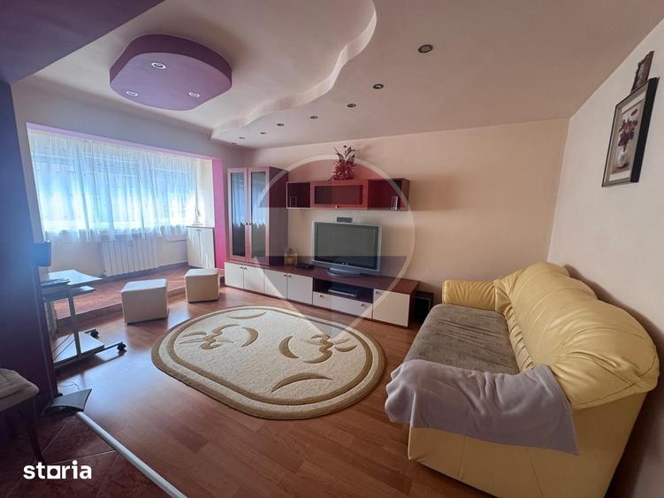 Apartament cu 3 camere decomandat în Iosia