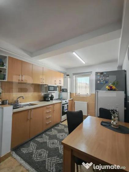 Apartament cu 2 camere semidecomandat în Central