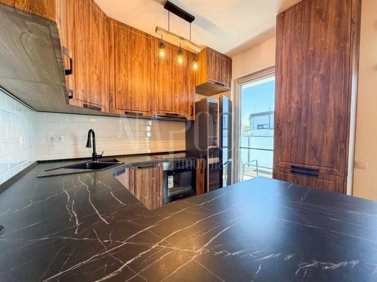 Apartament cu 3 camere semidecomandat în Borhanci