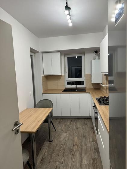 Apartament cu 2 camere decomandat în Exterior Vest